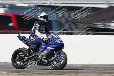 media/Oct-05-2025-CVMA (Sun) [[beeef4f201]]/Race 2-Supersport Middleweight/